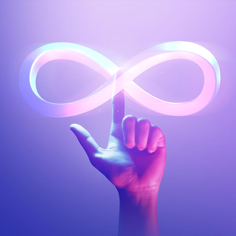 Beneficios del Metaverso Mano interactuando con infinito