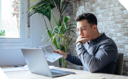 caucasian-business-man-trader-investor-analyst-loo-2023-11-27-05-07-35-utc